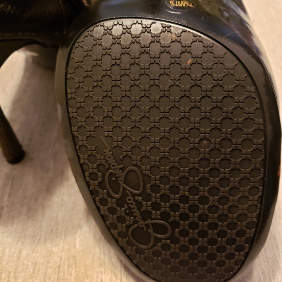 Jessica Simpson heeled low boots - Picture 4 of 5